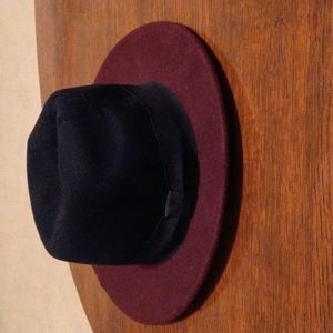 Black and Maroon Forever 21 Hat